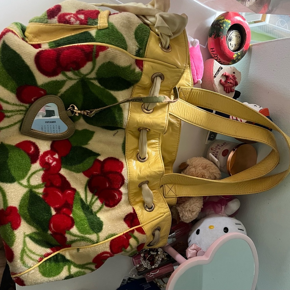 Juicy couture cherry daydreamer bag🍒